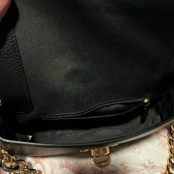 Marc Jacobs Black and Gold Crossbody Bag with Chain Strap - Picture 5 of 6